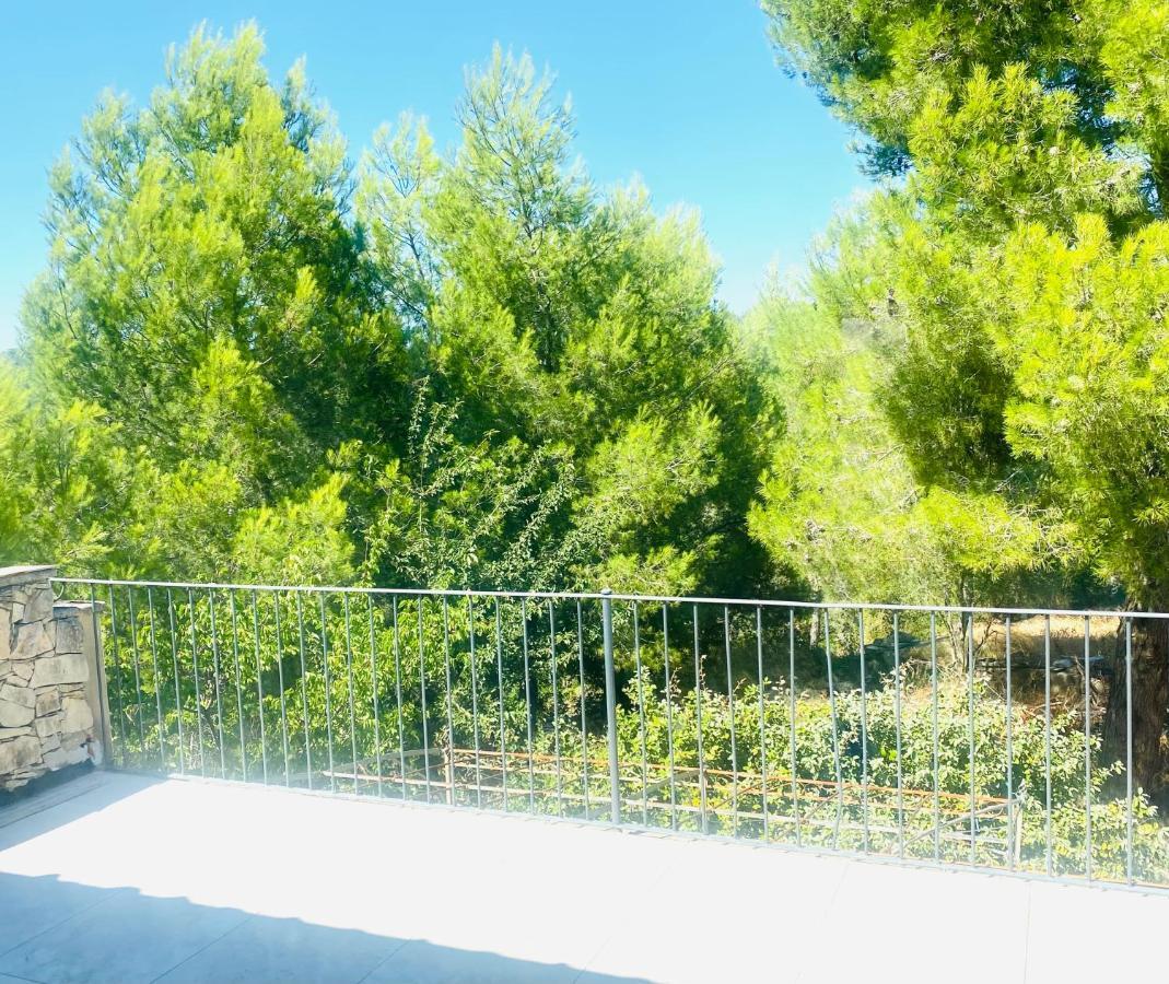Villa Nîmes Extérieur photo
