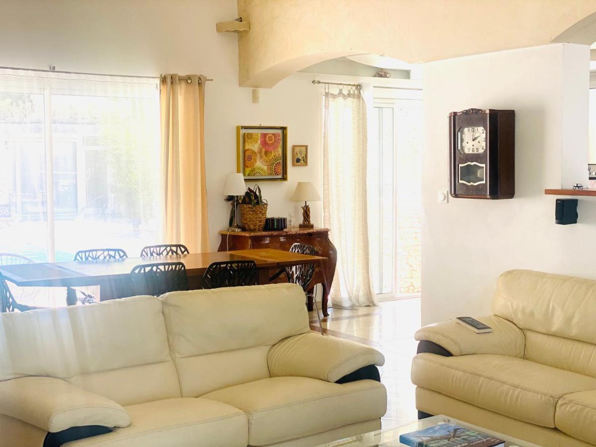 Villa Nîmes Extérieur photo